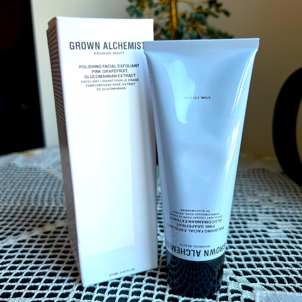 Grown Alchemist (clean beauty) exfoliant - Picture 1 of 4